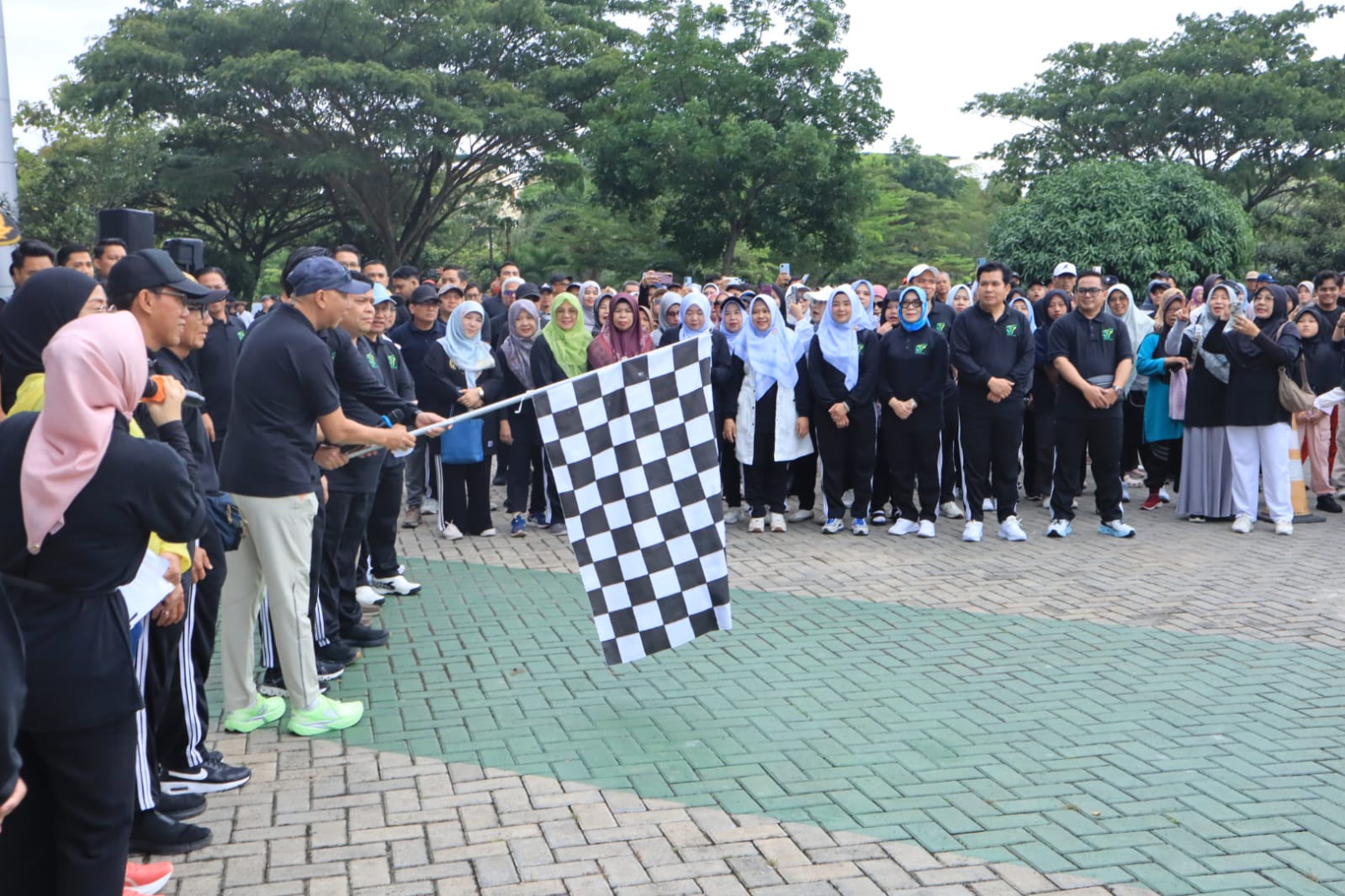 Gubernur Lampung Lepas Jalan Sehat Dies Natalis ke-57 UIN Raden Intan Lampung